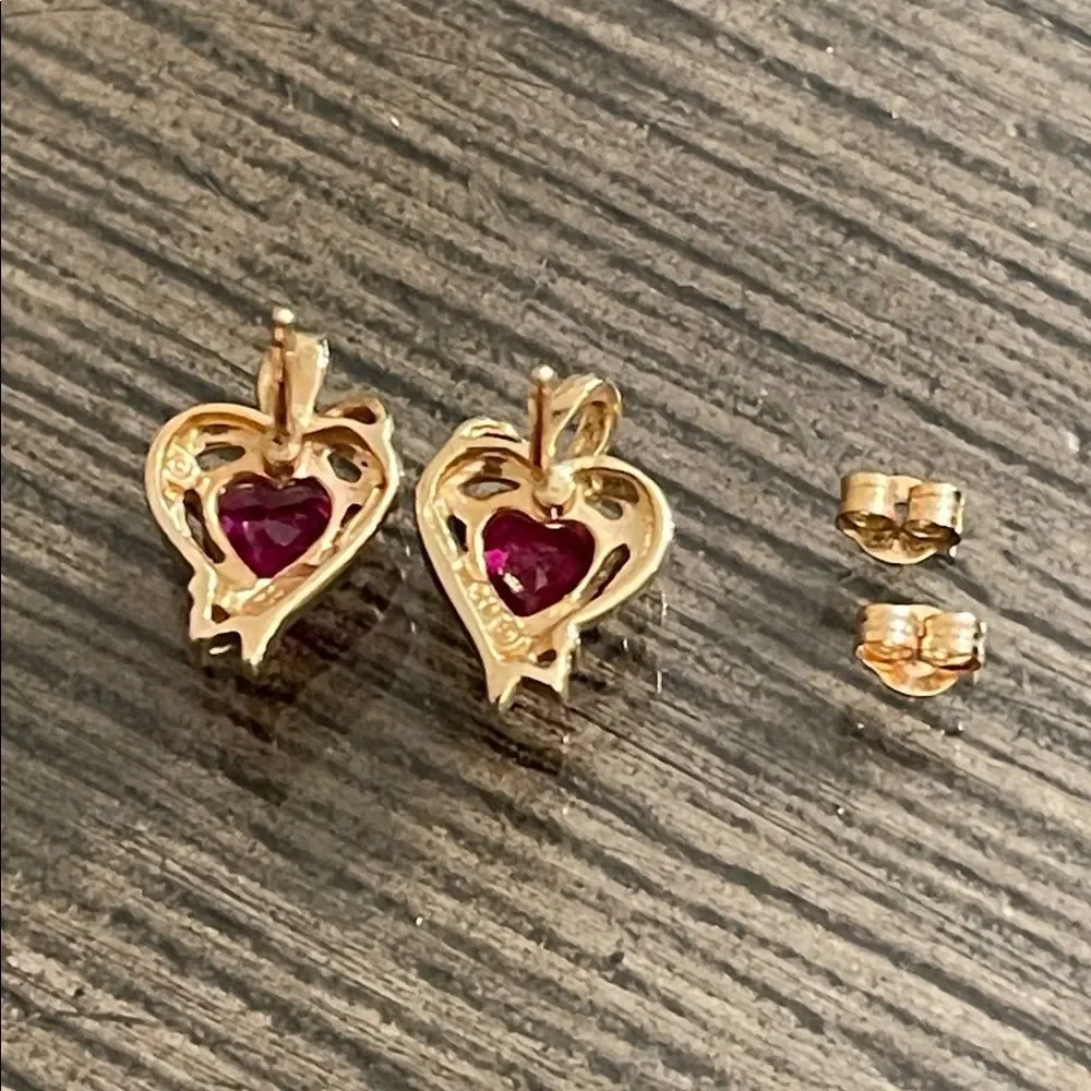 10kt Gold Simulated Red Gem Heart Shaped Earrings Stud - Post Earrings